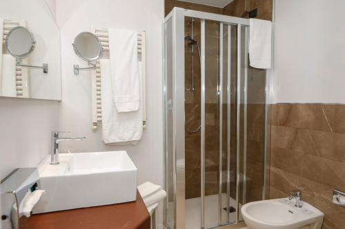 Hotel Lancaster in Turin Hotel Lancaster in Turin
