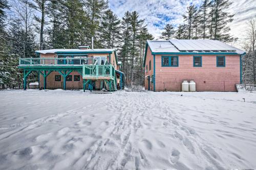 Pet-Friendly Clarendon Home with River Access! in Shrewsbury (VT) Pet-Friendly Clarendon Home with River Access! in Shrewsbury (VT)