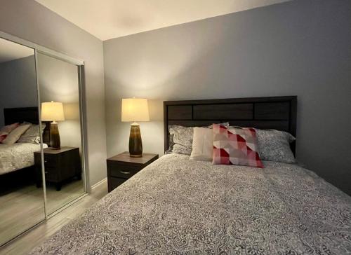 Stylish Hollywood Townhouse - Ideal Location