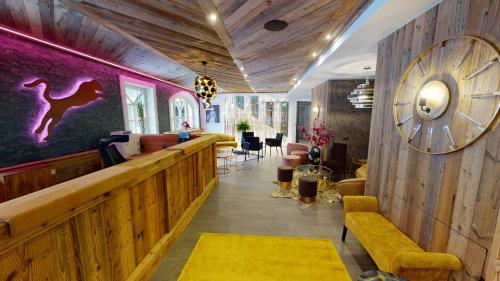Lobby, Hotel Panther'A in Saalbach Lobby, Hotel Panther'A in Saalbach
