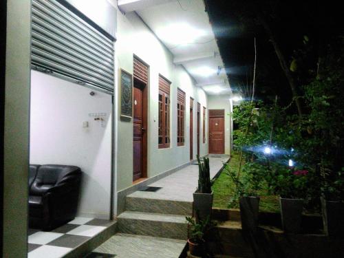Dinimuthu Rest Inn in Wellawaya Dinimuthu Rest Inn in Wellawaya