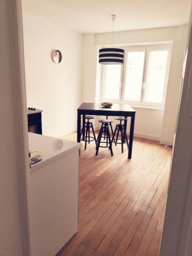 Cocina, Suite 24 in Le Creusot Cocina, Suite 24 in Le Creusot