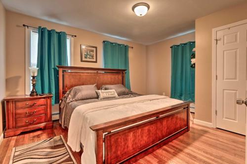 Stunning Brockton Apt Less Than 4 Mi to Westgate Mall! in Brockton Stunning Brockton Apt Less Than 4 Mi to Westgate Mall! in Brockton
