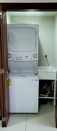 Nuevo y espectacular APT - 100 MBPS 15 min del aeropuerto in Uruca Nuevo y espectacular APT - 100 MBPS 15 min del aeropuerto in Uruca