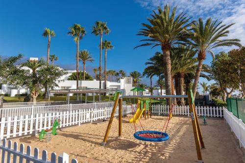 Parque infantil, Hotel Riu Paraiso Lanzarote - All Inclusive in Lanzarote Parque infantil, Hotel Riu Paraiso Lanzarote - All Inclusive in Lanzarote