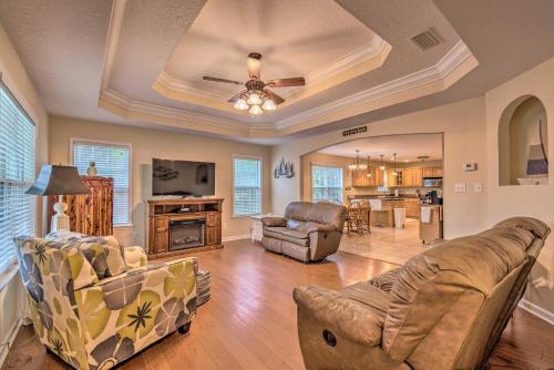 Honeys Hideout Less Than 1 Mile to River Access! in Steinhatchee (FL) Honeys Hideout Less Than 1 Mile to River Access! in Steinhatchee (FL)