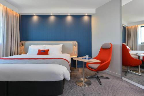Holiday Inn Express Rouen Centre - Rive Gauche in Rouen Holiday Inn Express Rouen Centre - Rive Gauche in Rouen