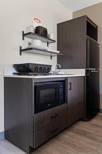 Kitchen, Studio 6 Tucson, AZ - North in Marana (AZ) Kitchen, Studio 6 Tucson, AZ - North in Marana (AZ)