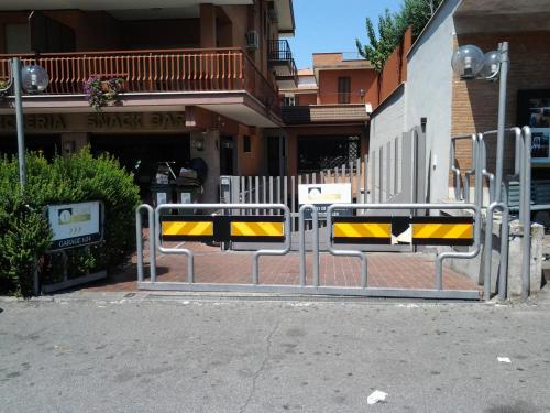 Entrance, Hotel Vitti in Rome East Entrance, Hotel Vitti in Rome East