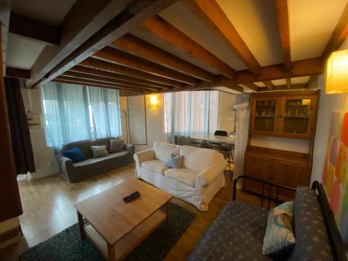 Paris Eiffel Tower et Disney apartments, parkings gratuits et securises, 10 minutes metro to Paris in Nogent-sur-Marne Paris Eiffel Tower et Disney apartments, parkings gratuits et securises, 10 minutes metro to Paris in Nogent-sur-Marne