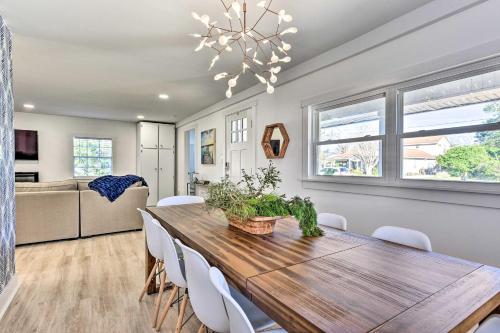 Chic St Marys Home, 2 Blocks from Riverfront in St. Marys (GA) Chic St Marys Home, 2 Blocks from Riverfront in St. Marys (GA)