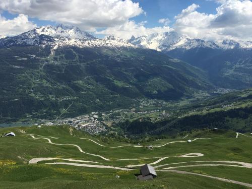 הסביבה הקרובה, Montagn'Arcs in Bourg-Saint-Maurice הסביבה הקרובה, Montagn'Arcs in Bourg-Saint-Maurice
