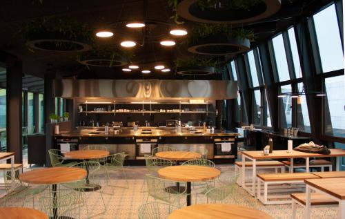 Étterem, Next House Copenhagen near Imax Tycho Brahe Planetárium Étterem, Next House Copenhagen near Imax Tycho Brahe Planetárium