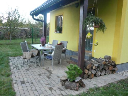 Balkon/terasa, Prima chata CESKA KANADA in Kunžak Balkon/terasa, Prima chata CESKA KANADA in Kunžak