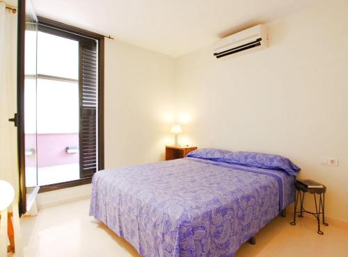 Blue Fridge Apartment in Vilassar de Mar Blue Fridge Apartment in Vilassar de Mar