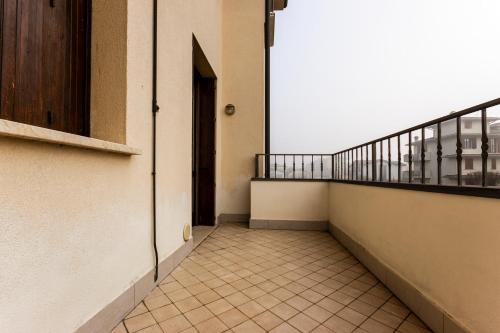 Terrazzo/balcone, Jolie Maison - Smart Holiday in San Giorgio di Mantova Terrazzo/balcone, Jolie Maison - Smart Holiday in San Giorgio di Mantova