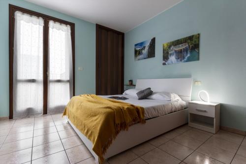 Camera, Jolie Maison - Smart Holiday in San Giorgio di Mantova Camera, Jolie Maison - Smart Holiday in San Giorgio di Mantova