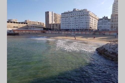 Appartement les pieds dans l’eau in 07. La Corniche Appartement les pieds dans l’eau in 07. La Corniche