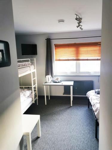 Bankwell Guest House near Spire Manchester Hospital Bankwell Guest House near Spire Manchester Hospital