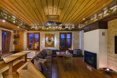 Nightclub, Dilofo Hotel Luxury Suites in Dilofo Nightclub, Dilofo Hotel Luxury Suites in Dilofo