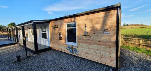 Spacious well equipped Chalet Bungalow close to Nairn, in Cawdor Spacious well equipped Chalet Bungalow close to Nairn, in Cawdor