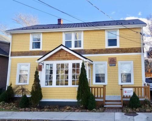 Sunny Home B&B in Charlottetown City Center Sunny Home B&B in Charlottetown City Center