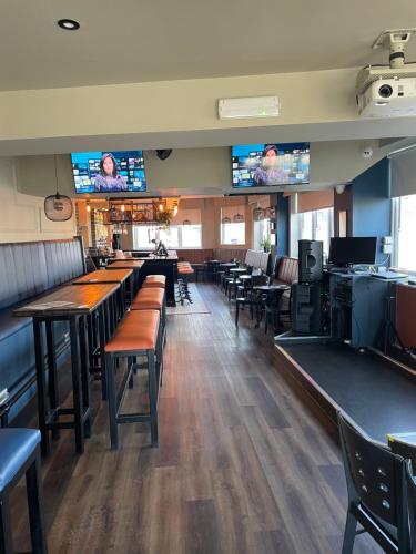 Bar/lounge, Mersey view Hotel & Pub in Liverpool Airport Bar/lounge, Mersey view Hotel & Pub in Liverpool Airport