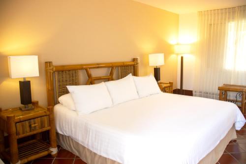 Hotel Campestre las Camelias in Montenegro Hotel Campestre las Camelias in Montenegro