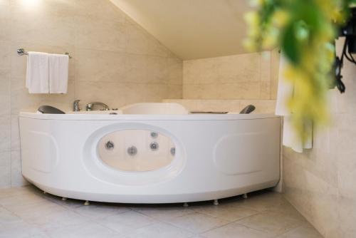 Baño, Congress Hotel in Vilnius Baño, Congress Hotel in Vilnius