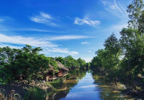 Hometravel Mekong Can Tho in Cai Rang Hometravel Mekong Can Tho in Cai Rang
