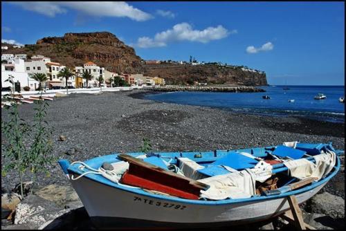 This photo about Casas Rurales El Serrillal shared on HyHotel.com