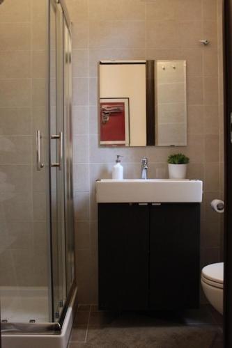 This photo about Maison Yassi Piazza del Popolo shared on HyHotel.com