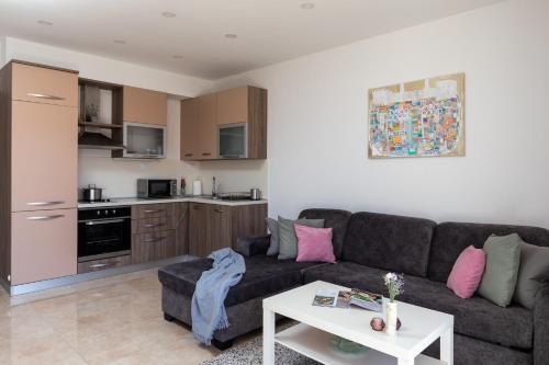 Konyha, Amarillo Apartments in Brasina Konyha, Amarillo Apartments in Brasina