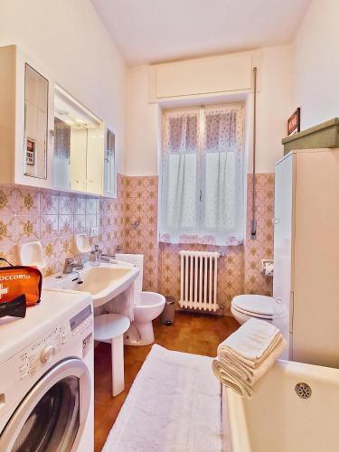 Bagno, Cinzia's flat on lake Como near Bellagio in Barni Bagno, Cinzia's flat on lake Como near Bellagio in Barni