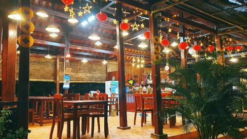Restaurant, Thuy Tien Ecolodge in Nam Cat Tien Restaurant, Thuy Tien Ecolodge in Nam Cat Tien