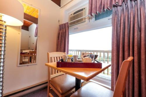 Lakeview Motel in Haliburton Lakeview Motel in Haliburton