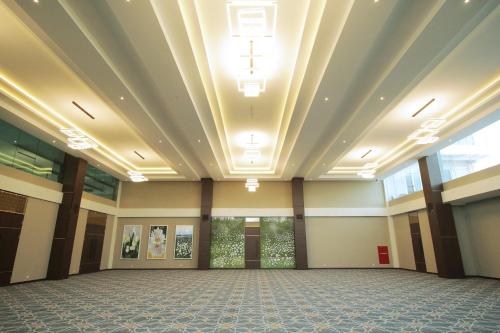Eastern Hotel Bojonegoro in Bojonegoro Eastern Hotel Bojonegoro in Bojonegoro