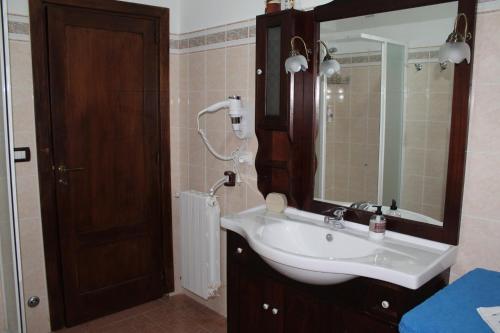 Baño, Casa Vacanze Borgo Borghese in Sant'Alessio Siculo Baño, Casa Vacanze Borgo Borghese in Sant'Alessio Siculo