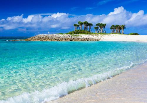 Beach, Royal View Hotel Churaumi in Motobu Beach, Royal View Hotel Churaumi in Motobu