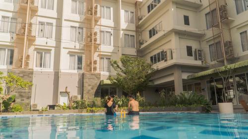 Svømmebasseng, Patra Dumai Hotel in Dumai Svømmebasseng, Patra Dumai Hotel in Dumai