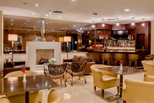 Паб/Коктейль-бар, Blue Tree Towers Caxias do Sul in Каксіас-ду-Сул Паб/Коктейль-бар, Blue Tree Towers Caxias do Sul in Каксіас-ду-Сул