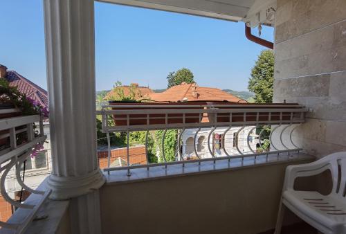 Pensiunea Geostar in Curtea De Arges Pensiunea Geostar in Curtea De Arges