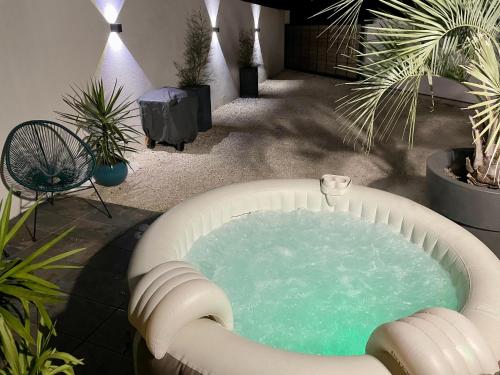 Spa, Villa Les Oliviers Spa privatif in Bandol Spa, Villa Les Oliviers Spa privatif in Bandol