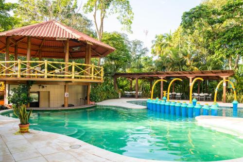수영장, Hotel y Bungalows El Jardín (Hotel y Bungalows El Jardin) in 레탈룰레우 수영장, Hotel y Bungalows El Jardín (Hotel y Bungalows El Jardin) in 레탈룰레우