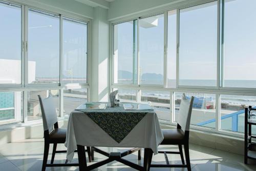 Restaurant, Hadthong hotel in Prachuap Khiri Khan Restaurant, Hadthong hotel in Prachuap Khiri Khan