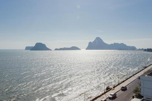 شرفة/ تراس, Hadthong hotel in Prachuap Khiri Khan City Center شرفة/ تراس, Hadthong hotel in Prachuap Khiri Khan City Center