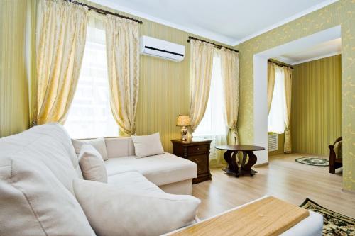 เอฟโรฟีสกี้ (Evropeyskiy) in เปเชอร์สกี เอฟโรฟีสกี้ (Evropeyskiy) in เปเชอร์สกี