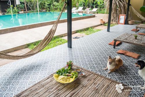 Restaurant, Palm Village Resort & Spa near Bayon Temple Restaurant, Palm Village Resort & Spa near Bayon Temple