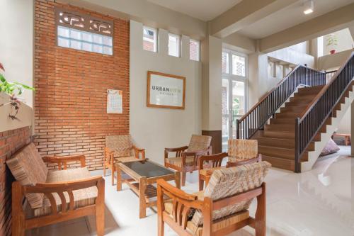 Urbanview Hotel Syariah Insani Cisarua Puncak in พันคัก Urbanview Hotel Syariah Insani Cisarua Puncak in พันคัก