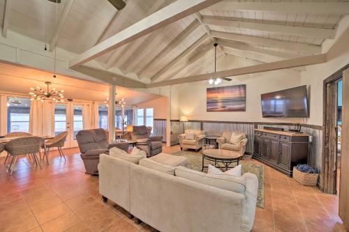 Private Beach Waterfront Disney Getaway! in Claremore Private Beach Waterfront Disney Getaway! in Claremore